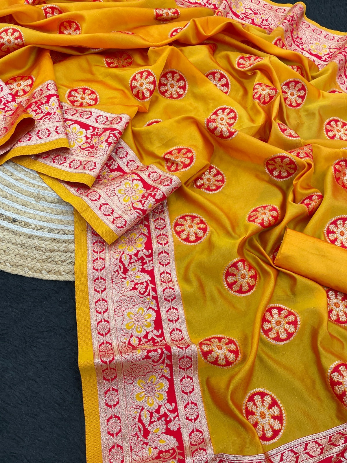 Soft Pethani Silk Saree with Zari Weaving Design – Meenakari Rich Pallu with Jalar Border