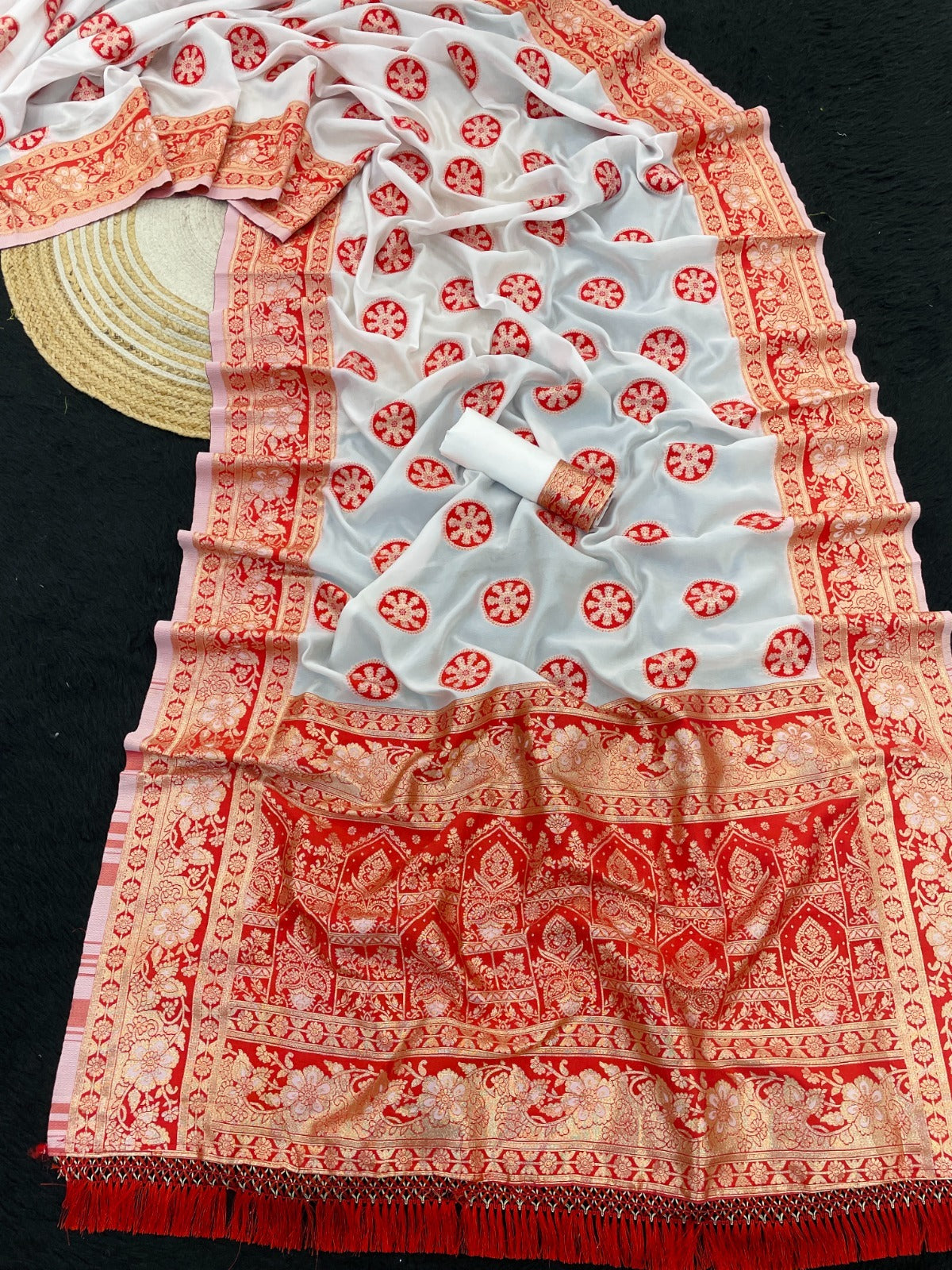 Soft Pethani Silk Saree with Zari Weaving Design – Meenakari Rich Pallu with Jalar Border