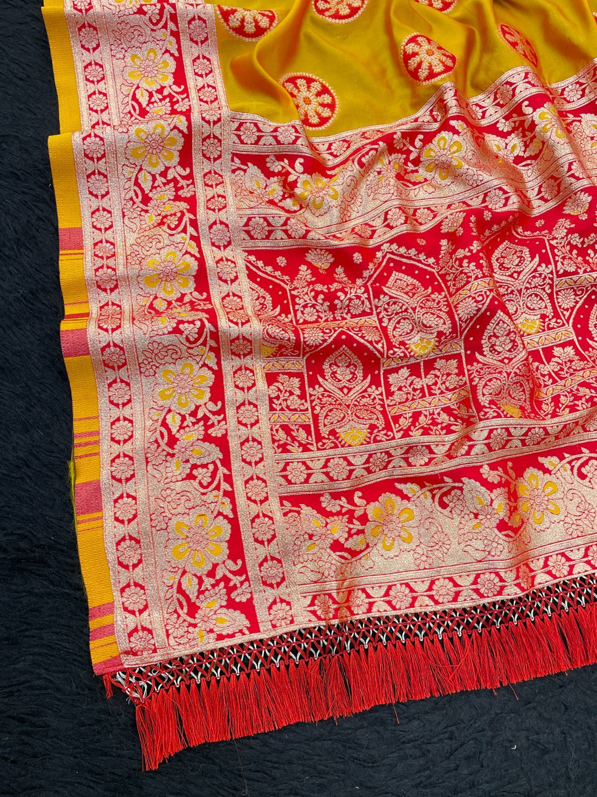 Soft Pethani Silk Saree with Zari Weaving Design – Meenakari Rich Pallu with Jalar Border