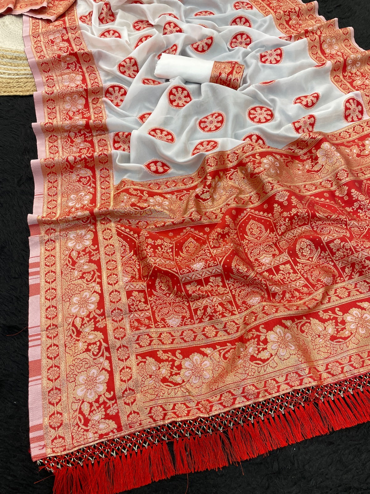 Soft Pethani Silk Saree with Zari Weaving Design – Meenakari Rich Pallu with Jalar Border